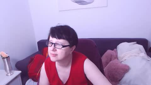 Snapshot of christarose chatting on May 17, 12:34 pm Christa online show from May 17, 12:34 pm