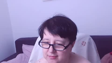 Snapshot of christarose chatting on May 27, 7:22 pm Christa online show from May 27, 7:22 pm