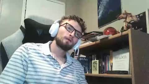 Snapshot of christianreben chatting on May 9, 5:45 am christianreben online show from May 9, 5:45 am