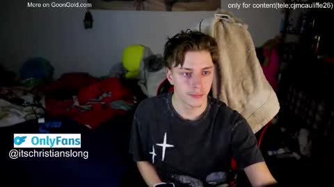Snapshot of christianslong chatting on December 23, 1:47 am christianslong online show from December 23, 1:47 am