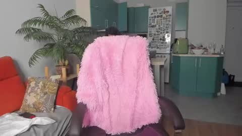 Snapshot of christina_hot chatting on January 19, 4:14 pm Chris online show from January 19, 4:14 pm