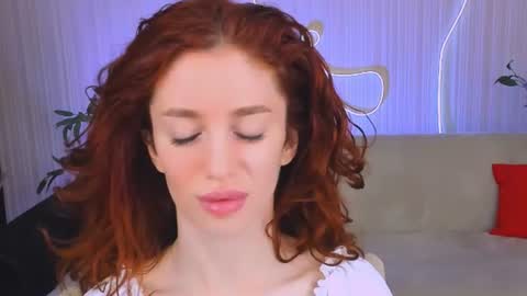 Snapshot of christinaconteeree chatting on June 24, 7:35 pm christinaconteeree online show from June 24, 7:35 pm