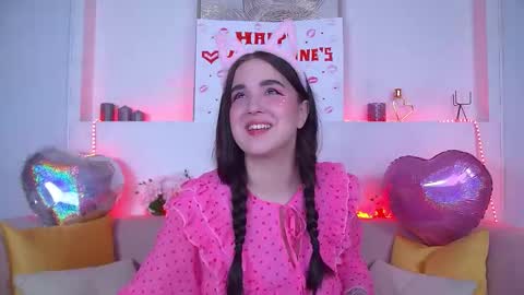 Christina online show from February 14, 9:43 pm