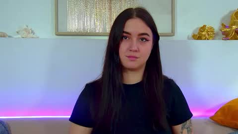 Christina online show from October 7, 6:49 pm