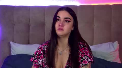 Christina online show from October 11, 6:39 pm