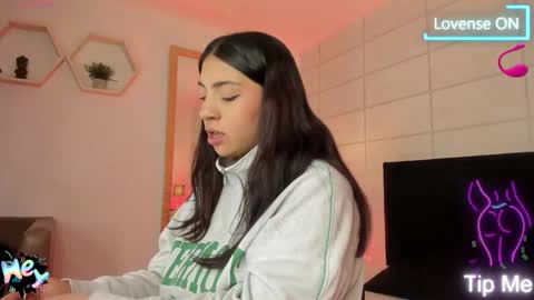 Christine  online show from October 20, 11:54 am