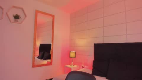 Christine  online show from January 14, 12:00 pm