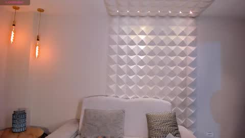 Christine Ford online show from March 15, 12:00 pm