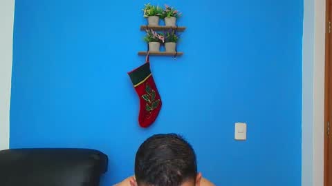 Christopher online show from December 14, 3:07 am