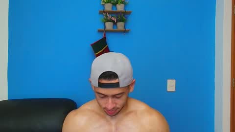 Christopher online show from December 22, 3:11 am