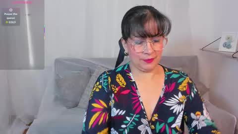 Christy  online show from January 8, 5:04 pm