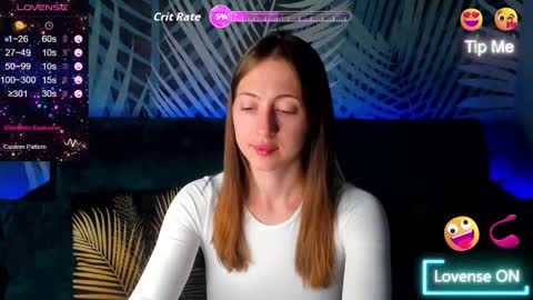 ChristyCrayme online show from September 17, 10:22 pm