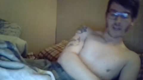 Snapshot of chrisvibess chatting on February 5, 2:11 pm chrisvibess online show from February 5, 2:11 pm