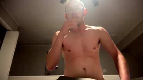 chriswells062590 online show from March 23, 5:22 am