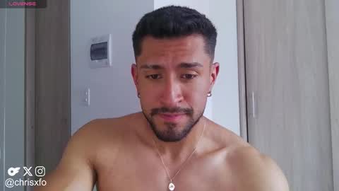 Snapshot of chrisxfo chatting on March 3, 9:21 pm Chris online show from March 3, 9:21 pm