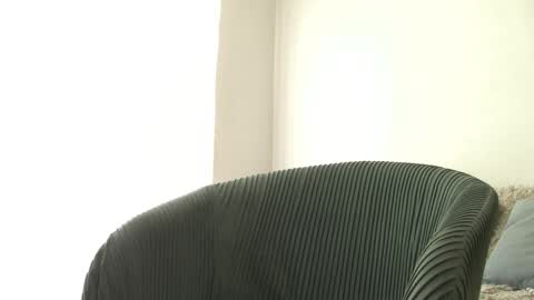 Gwendy Fox online show from January 19, 6:21 pm