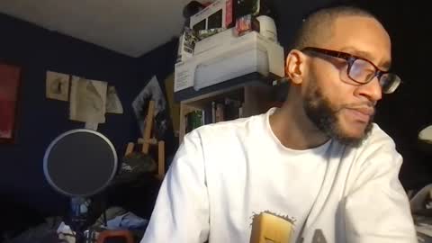 Vinny.D online show from November 22, 9:41 am