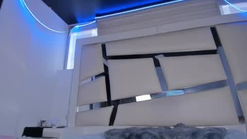 instagram chrystaljade.1 online show from March 20, 1:16 pm