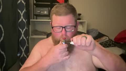 chubbsguy92 online show from May 28, 1:25 am