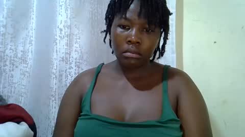 Snapshot of chubby_queenie07 chatting on April 2, 9:40 am DivaDee online show from April 2, 9:40 am