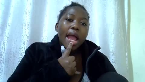Snapshot of chubby_queenie07 chatting on April 23, 8:57 am DivaDee online show from April 23, 8:57 am