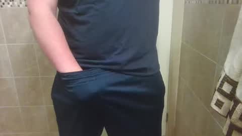 Snapshot of chubbycub14 chatting on March 8, 12:33 am chubbycub14 online show from March 8, 12:33 am