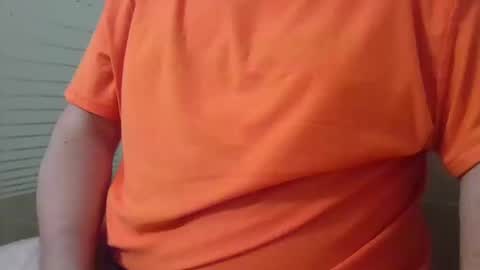 Snapshot of chubbycub14 chatting on October 10, 4:00 am chubbycub14 online show from October 10, 4:00 am