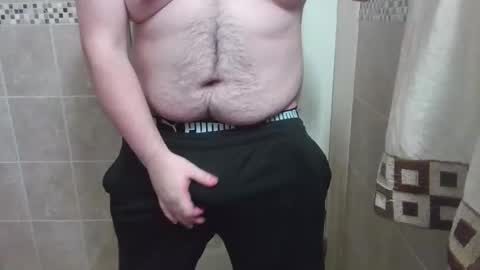 Snapshot of chubbycub14 chatting on October 31, 3:40 am chubbycub14 online show from October 31, 3:40 am