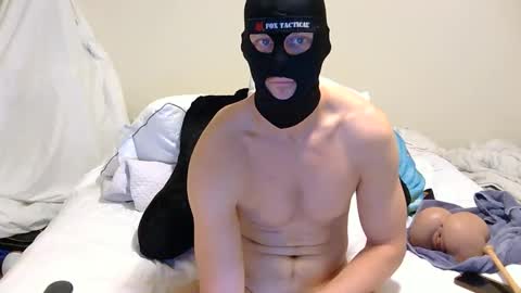 Snapshot of chuck5566 chatting on December 18, 4:46 pm chuck5566 online show from December 18, 4:46 pm