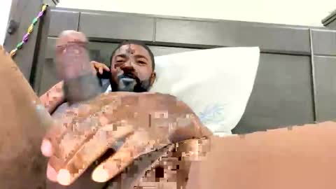 Snapshot of chuds1234 chatting on April 6, 8:21 pm chuds1234 online show from April 6, 8:21 pm