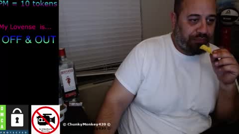 Snapshot of chunkymonkey420 chatting on February 14, 6:34 am Spencer Smokey Bear online show from February 14, 6:34 am