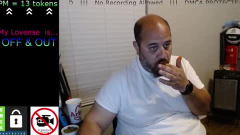 Snapshot of chunkymonkey420 chatting on February 24, 6:27 am Spencer Smokey Bear online show from February 24, 6:27 am