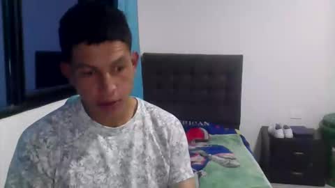 Snapshot of chyoixburnell_steviestar_ chatting on February 22, 11:58 pm chyoixburnell_steviestar_ online show from February 22, 11:58 pm