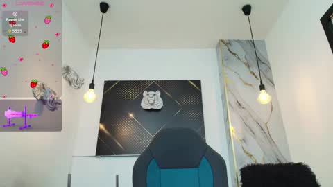 ...   ... online show from October 28, 5:11 am