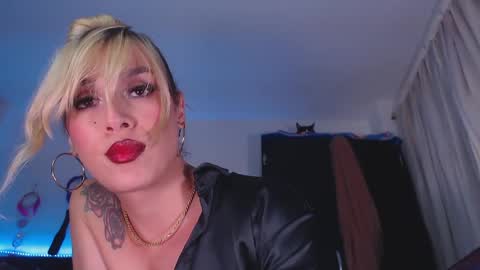 cicimom online show from March 29, 12:10 am