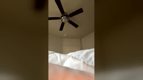 cicithesweetest online show from March 18, 12:52 pm