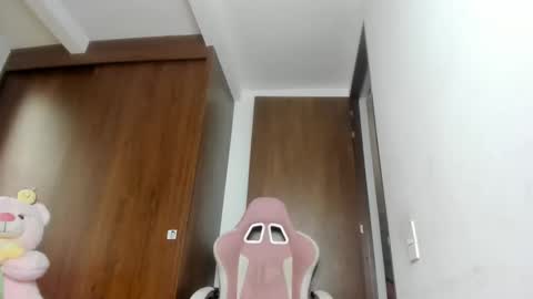 Snapshot of cielo_9 chatting on January 18, 11:58 am Sara INSTAGRAM SARARENDON7798 online show from January 18, 11:58 am