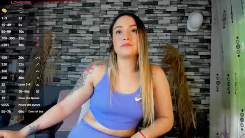 Snapshot of ciindy_lovee chatting on October 8, 2:58 pm Ciindy Lovers online show from October 8, 2:58 pm