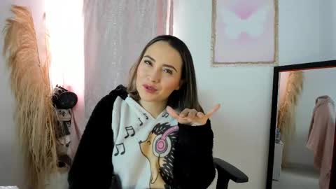 Ciindy Lovers online show from March 23, 3:38 pm