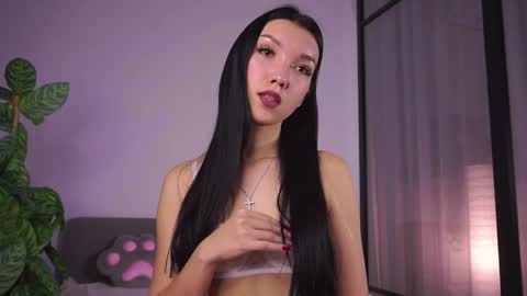 Snapshot of cinacandy chatting on November 3, 4:25 am L online show from November 3, 4:25 am