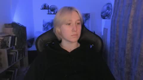 Cin Bellamy online show from December 1, 5:56 am