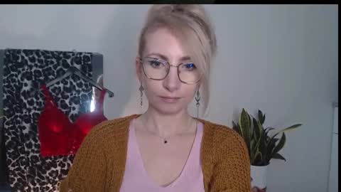 Cinderella online show from April 8, 5:29 am