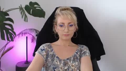 Cinderella online show from July 3, 5:36 am