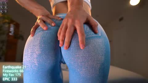 Snapshot of cindy_luv chatting on March 17, 2:31 pm cindy_luv online show from March 17, 2:31 pm