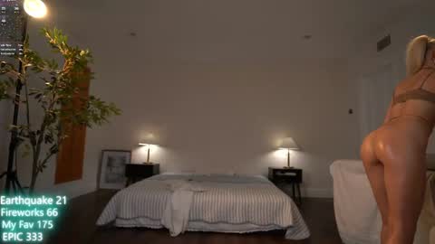 Snapshot of cindy_luv chatting on April 30, 8:57 pm cindy_luv online show from April 30, 8:57 pm