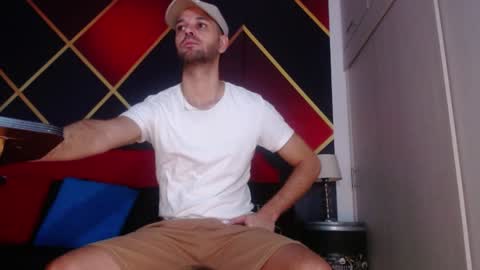 Snapshot of cindyandcarlo chatting on January 12, 1:05 pm CindyandCarlo online show from January 12, 1:05 pm