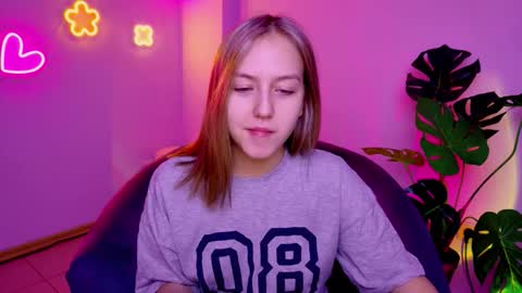 Snapshot of cindylovesmith chatting on February 6, 3:33 am cindylovesmith online show from February 6, 3:33 am