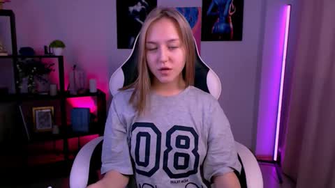 Snapshot of cindylovesmith chatting on February 11, 3:44 am cindylovesmith online show from February 11, 3:44 am