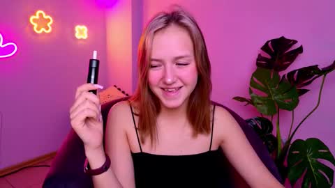 Snapshot of cindylovesmith chatting on February 21, 3:51 am cindylovesmith online show from February 21, 3:51 am