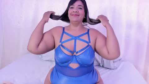 Snapshot of cinnamon_skin01 chatting on February 10, 11:03 am Nailha online show from February 10, 11:03 am